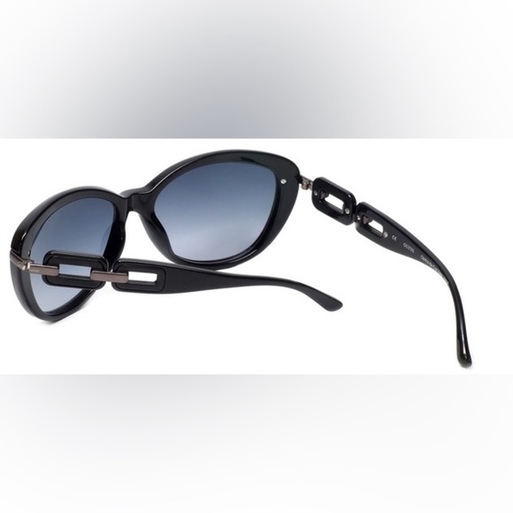 Guess Designer Cat Eye Sunglasses in Black Frame with Grey Gradient Lens |NEW🕶️ - Picture 7 of 11